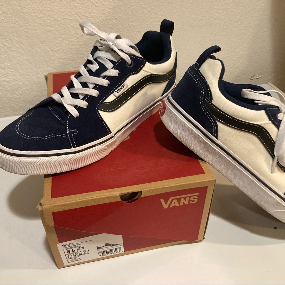 Unisex vans Retro Navy Blue with white tennis shoes